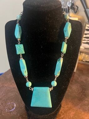 Turquoise Gemstone Statement Necklace - Bold Blue Accent